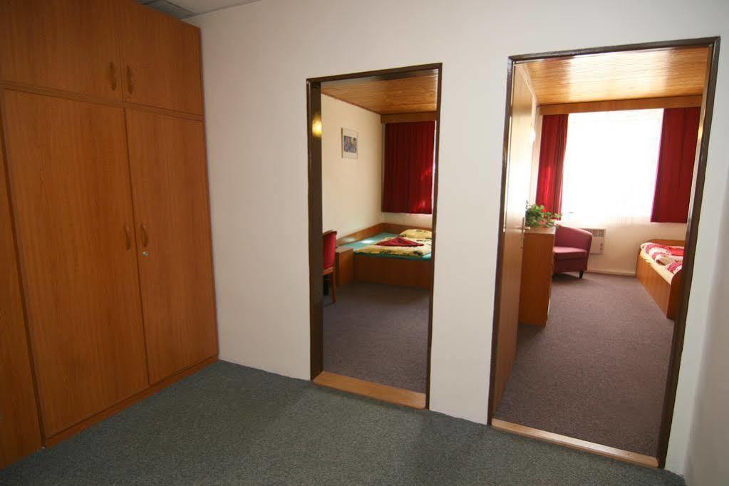 Hotel Gol Garni Olomouc Esterno foto